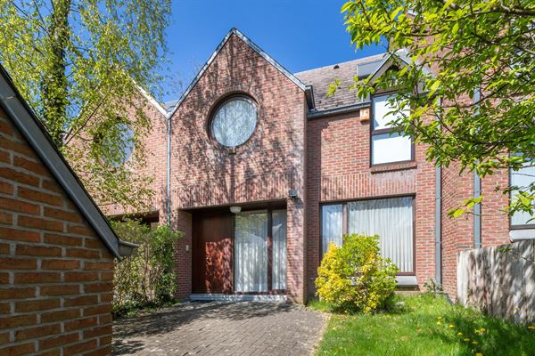 Maison 4 chambres avec jardin idéalement située