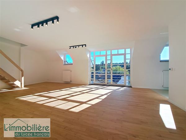 Lumineux Duplex entièrement remis à neuf