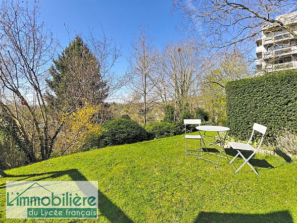 Apartemnt with garden