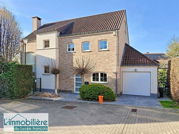 Lycée Français - Elégante Villa 4 façades