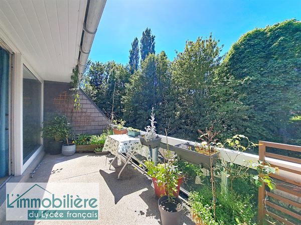 Lumineux appartement 3 chambres avec terrasse