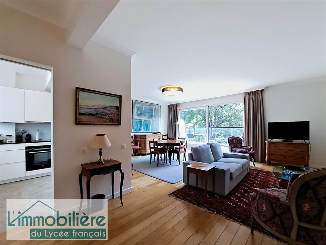 Lumineux appartement meublé 3 chambres + parking