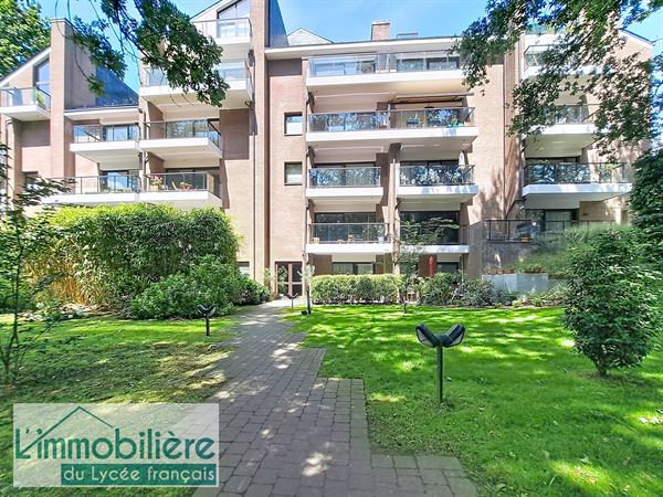 Lumineux appartement meublé 3 chambres + parking