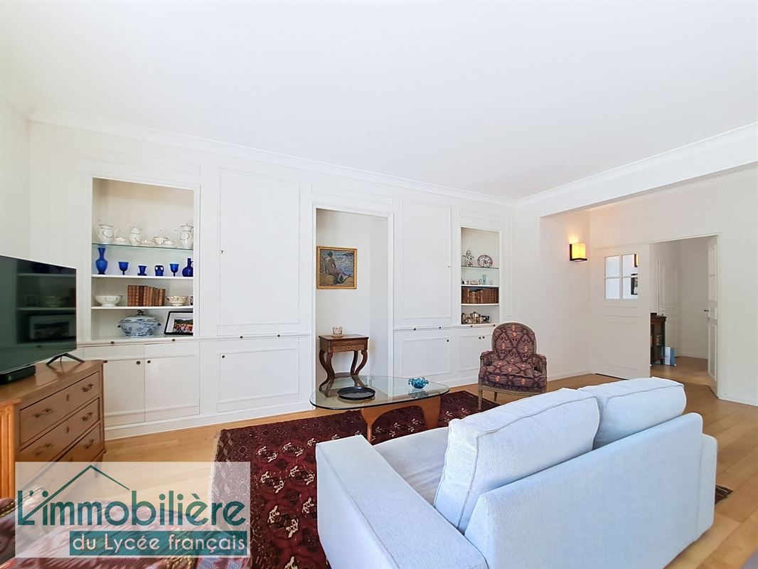 Lumineux appartement meublé 3 chambres + parking