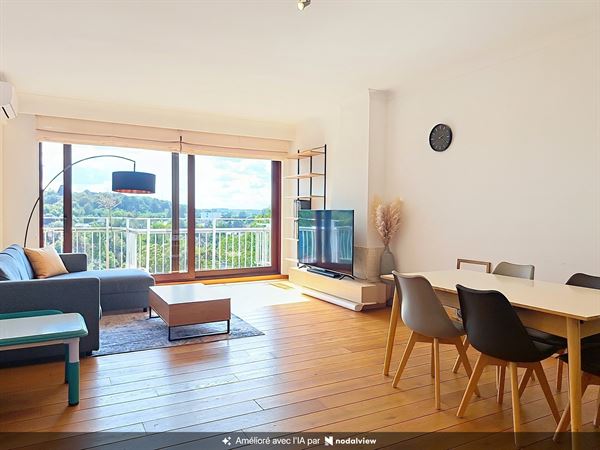 Lumineux appartement 2 chambres + bureau