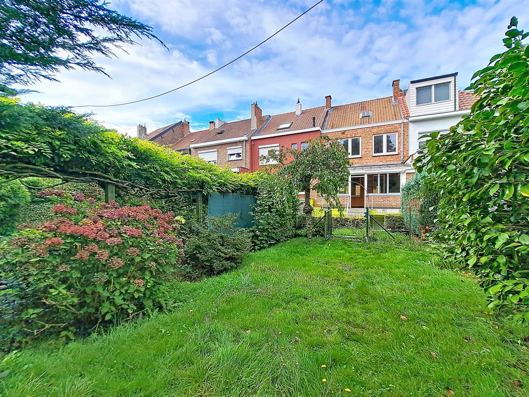 Charmante maison avec jardin et garage