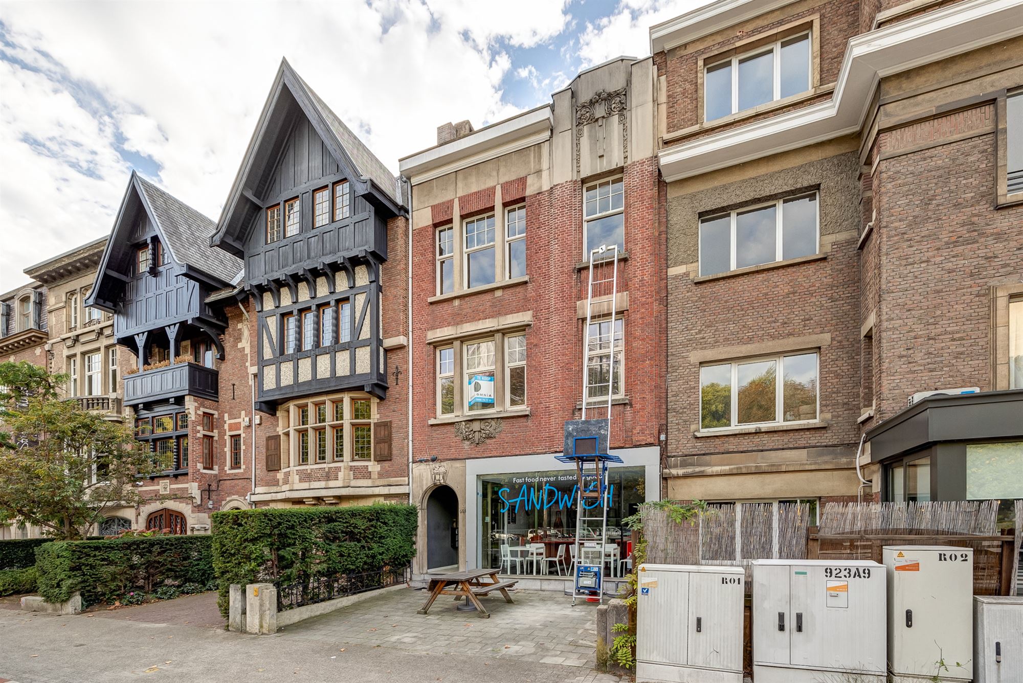 Commercieel in Berchem, foto 2