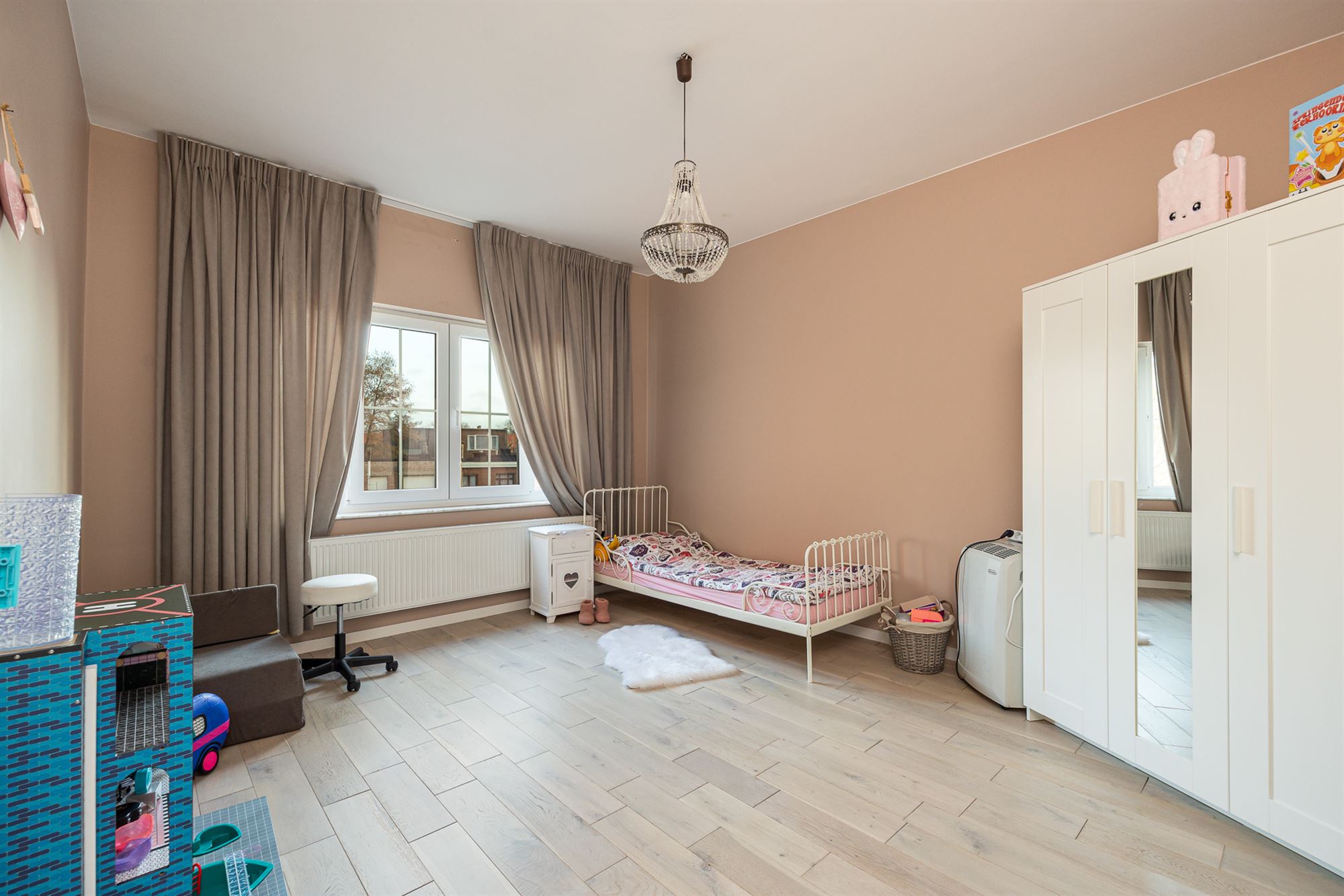 Huis in Mortsel, foto 2