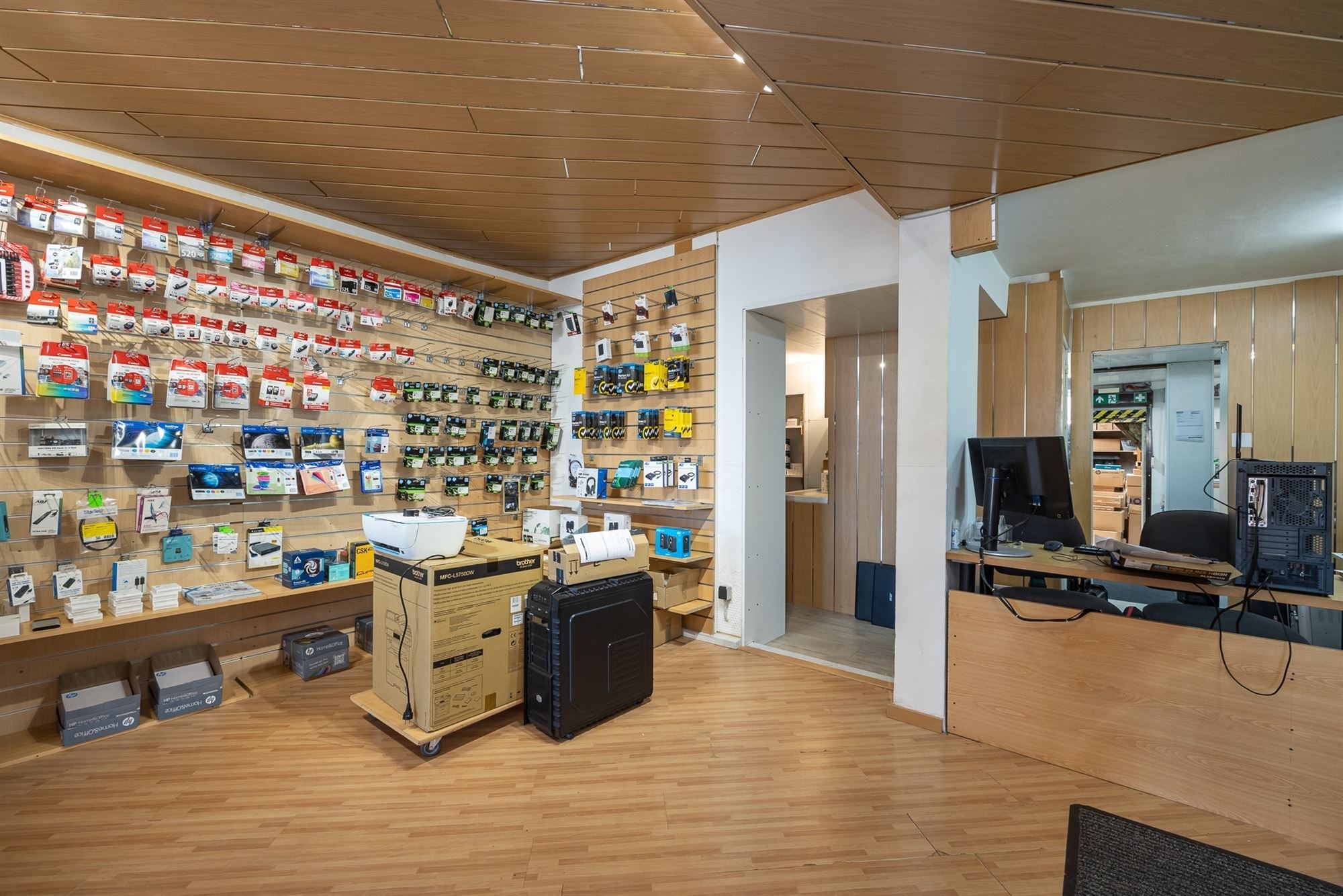Commercieel in BRASSCHAAT, foto 3
