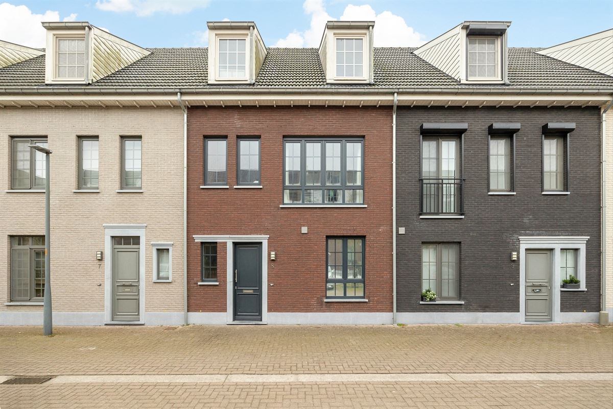 Huis in TURNHOUT: Huis