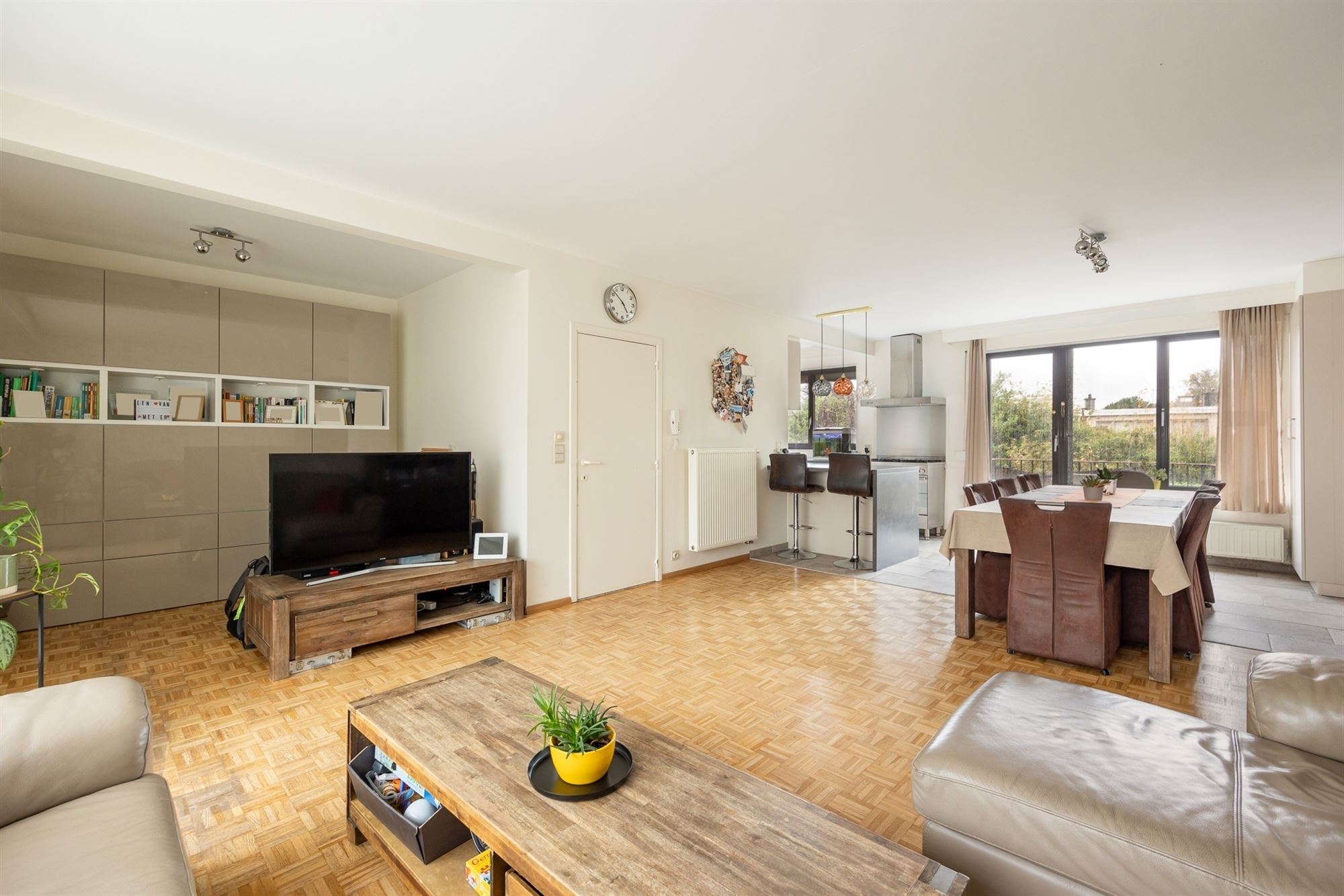 Huis in MERKSEM, foto 2