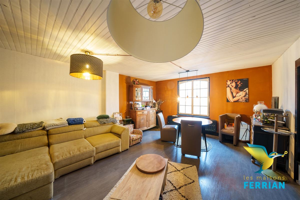 Commerce avec appartement à DAVE (3 chambres)