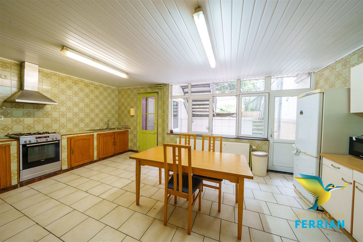 Immeuble de rapport - Appartement(s) à SCHAARBEEK (8 chambres)