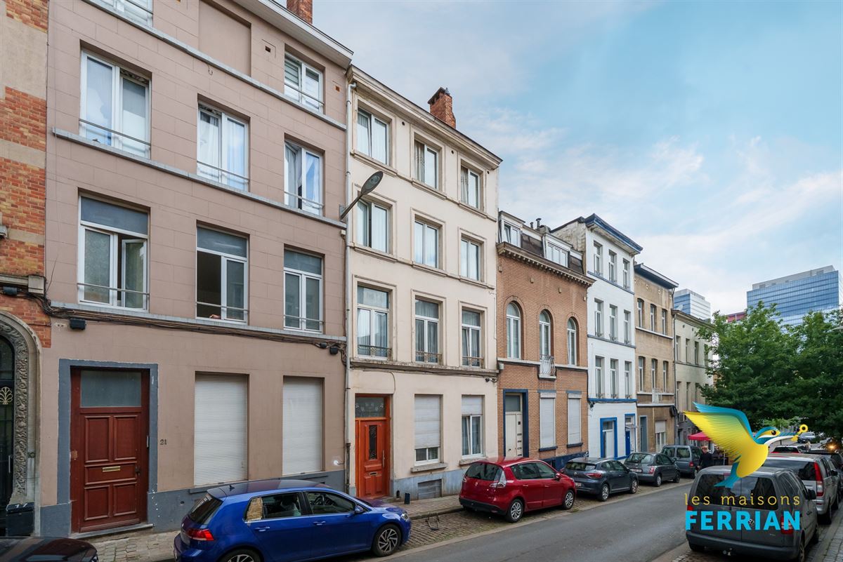 Immeuble de rapport - Appartement(s) à SCHAARBEEK (8 chambres)