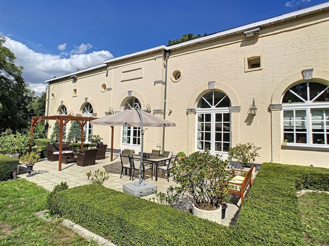 Maison exceptionnelle à MORLANWELZ (5 chambres)