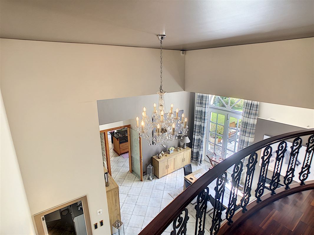 Maison exceptionnelle à MORLANWELZ (5 chambres)