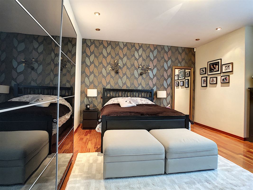 Maison exceptionnelle à MORLANWELZ (5 chambres)