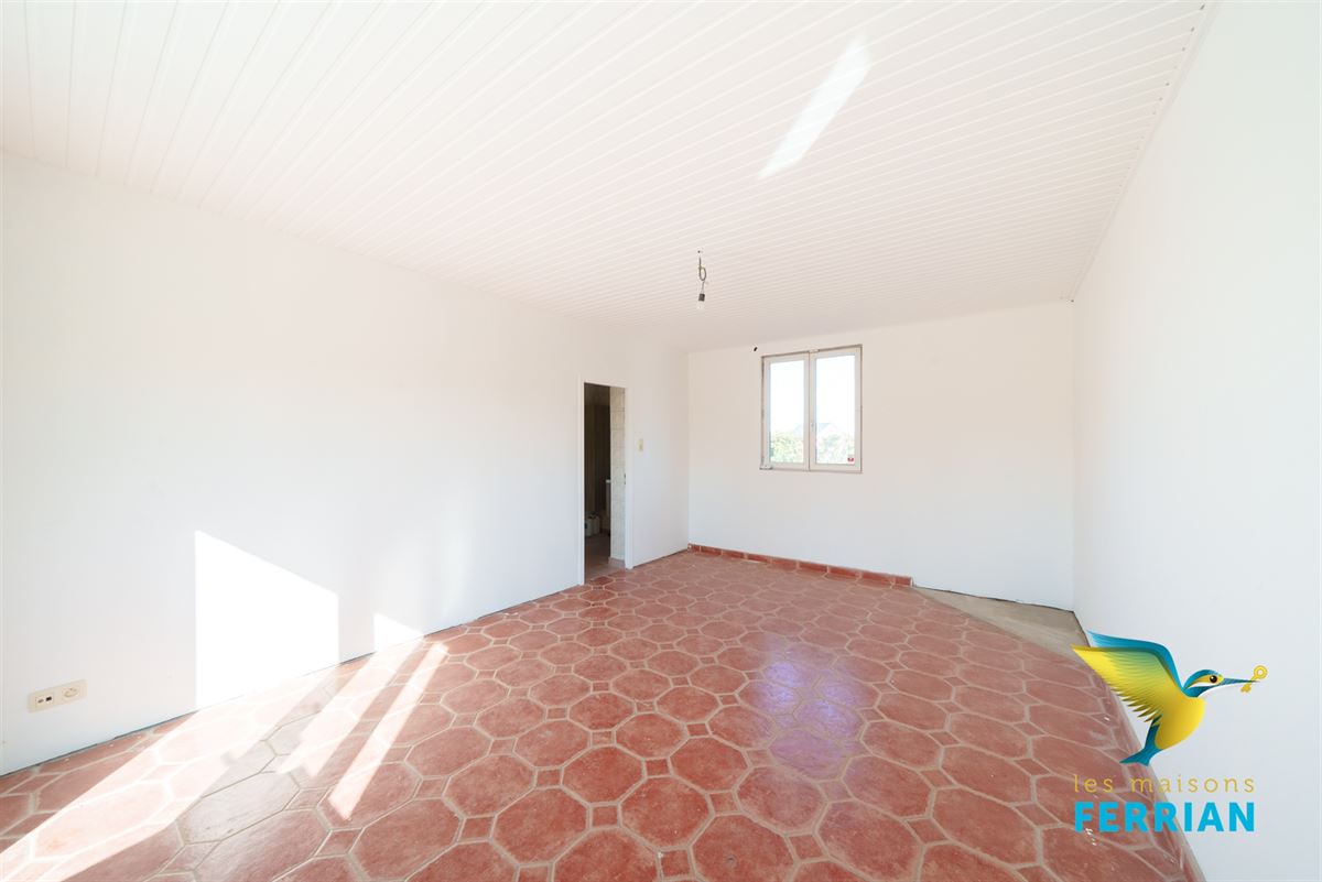 Villa à MOMIGNIES (3 chambres)