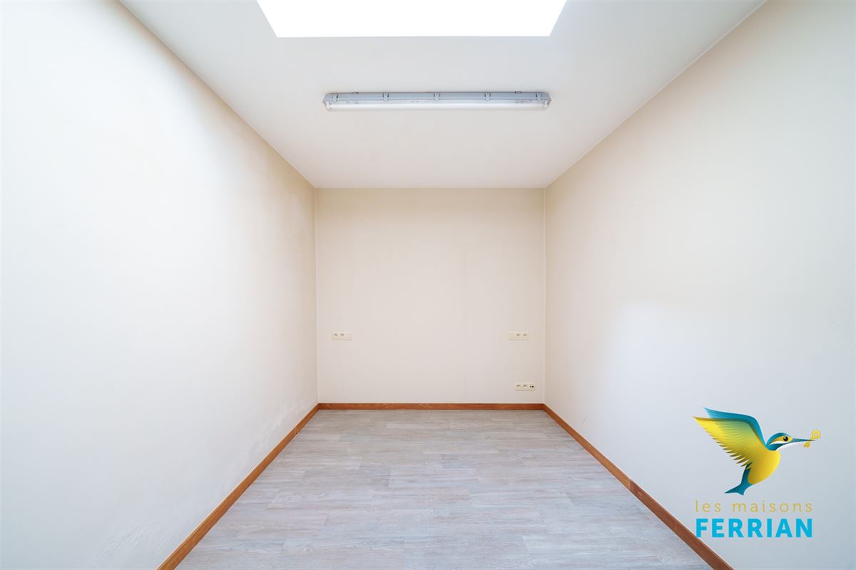 Immeuble de rapport - Appartement(s) à BOUFFIOULX (4 chambres)