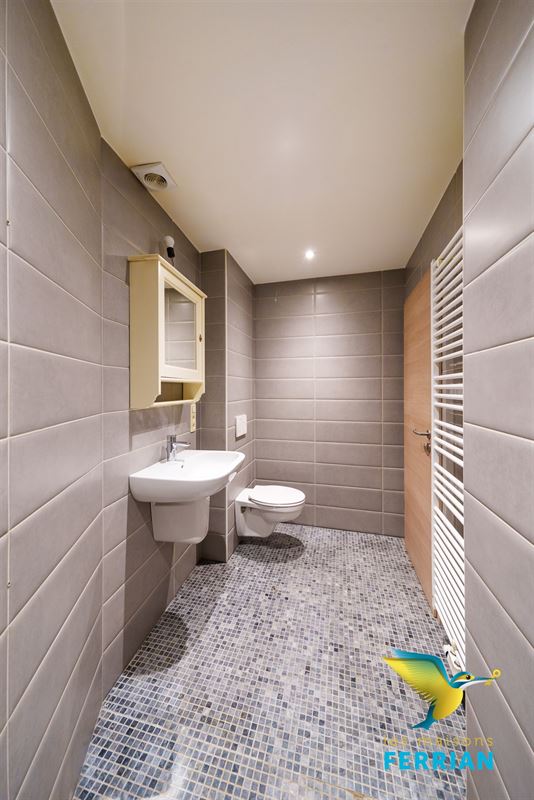 Immeuble de rapport - Appartement(s) à BOUFFIOULX (4 chambres)