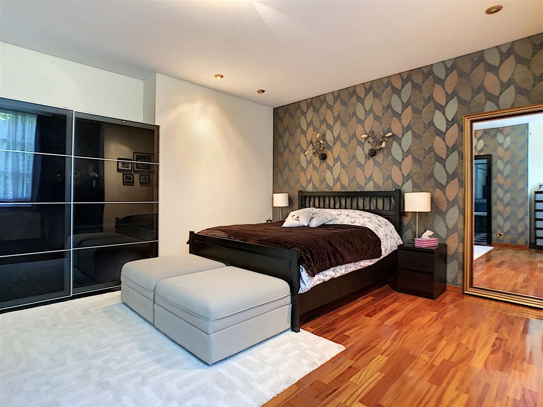 Maison exceptionnelle à MORLANWELZ (5 chambres)