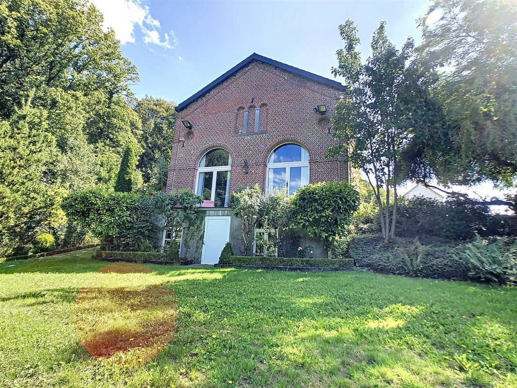 Maison exceptionnelle à MORLANWELZ (5 chambres)