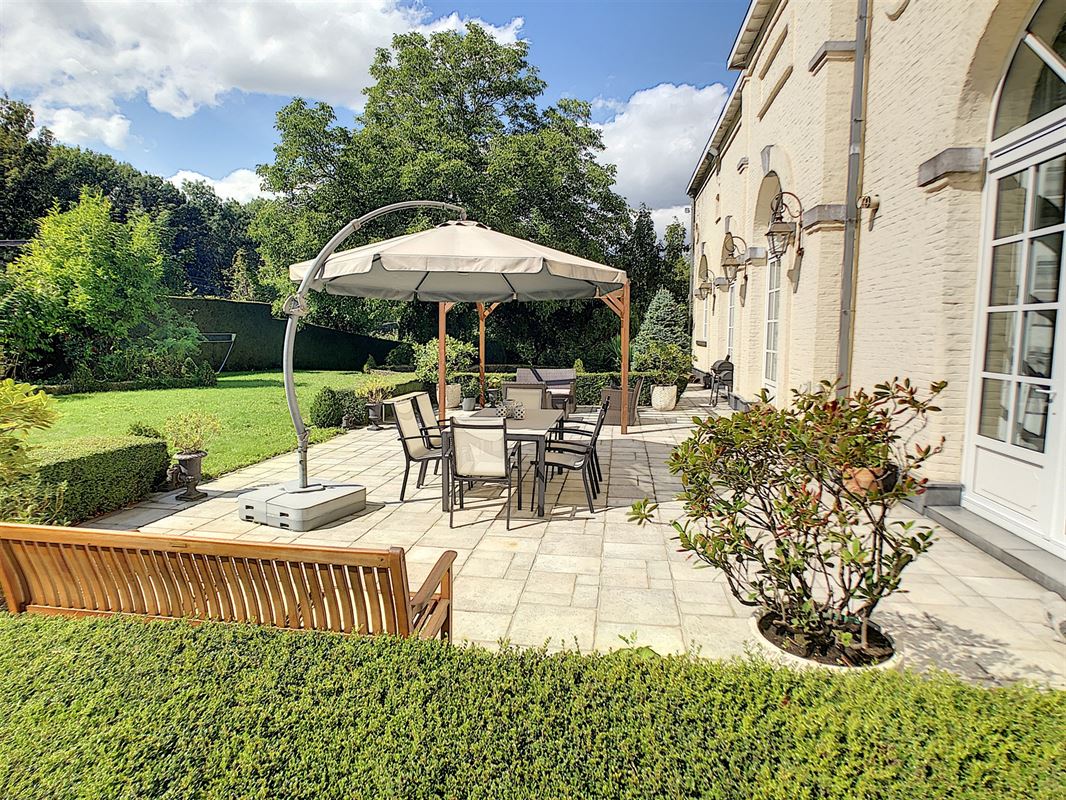 Maison exceptionnelle à MORLANWELZ (5 chambres)