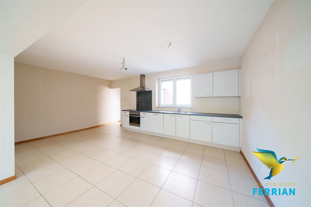 Immeuble de rapport - Appartement(s) à BOUFFIOULX (4 chambres)