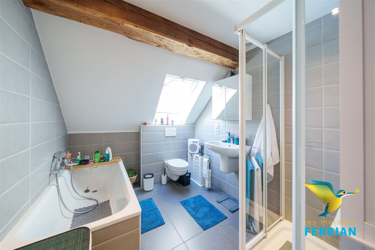 Immeuble de rapport - Appartement(s) à BOUFFIOULX (4 chambres)
