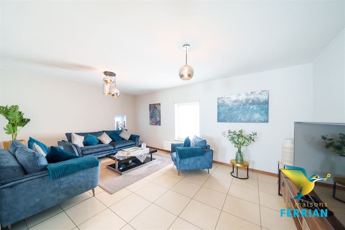 Immeuble de rapport - Appartement(s) à BOUFFIOULX (4 chambres)