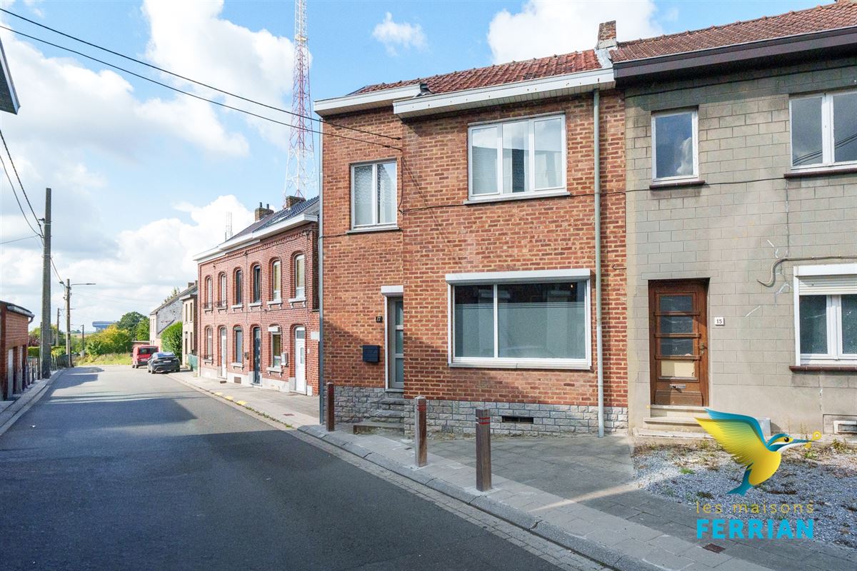 Maison unifamiliale à LA LOUVIÈRE (3 chambres)