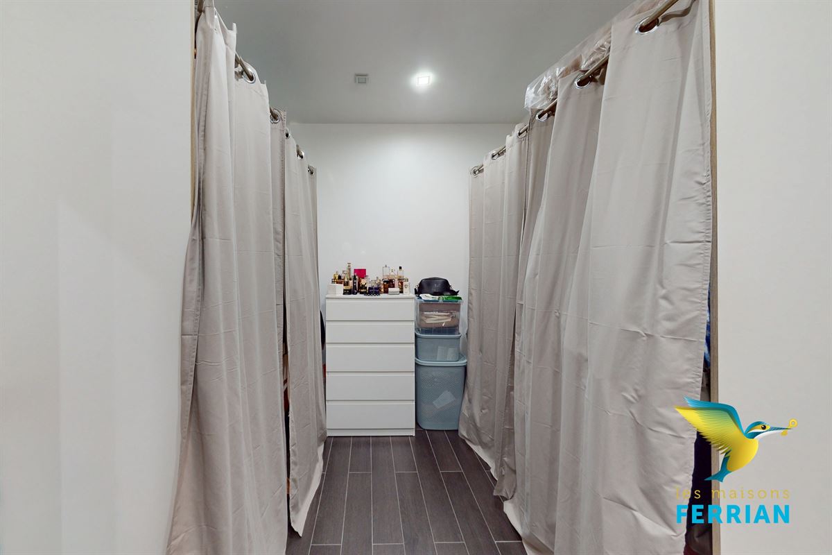 Maison unifamiliale à LODELINSART (5 chambres)