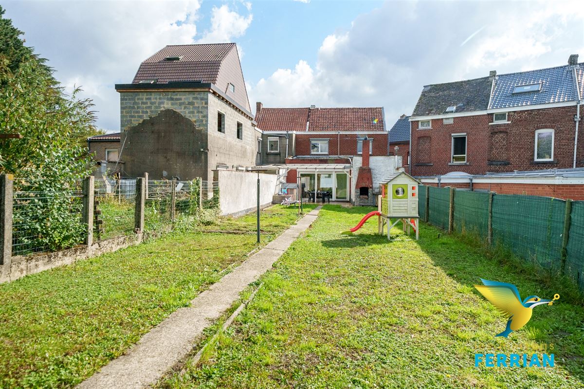 Maison unifamiliale à LA LOUVIÈRE (3 chambres)