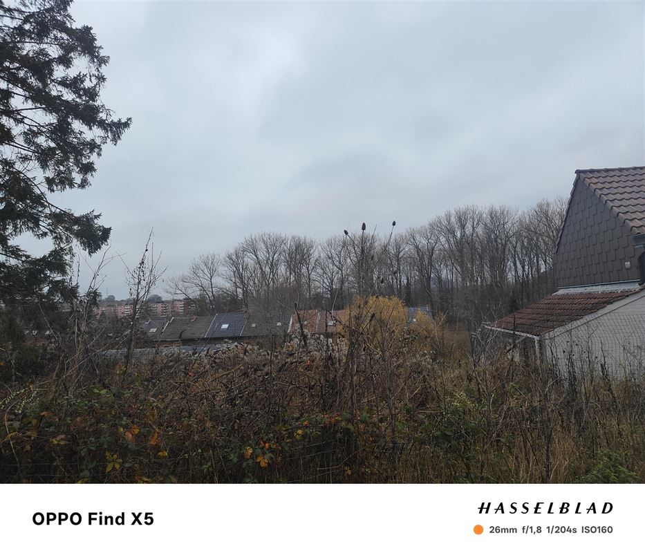 Terrain à bâtir à MONT-SUR-MARCHIENNE (0 chambre)