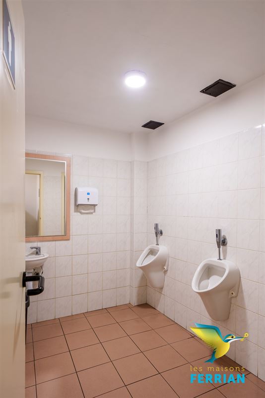 Immeuble de rapport - Commercial à Evere (4 chambres)