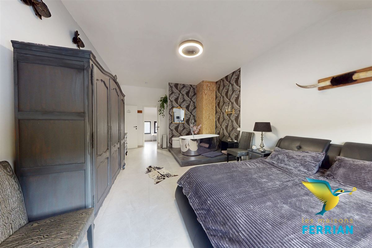 Immeuble de rapport à HERMETON-SUR-MEUSE (4 chambres)