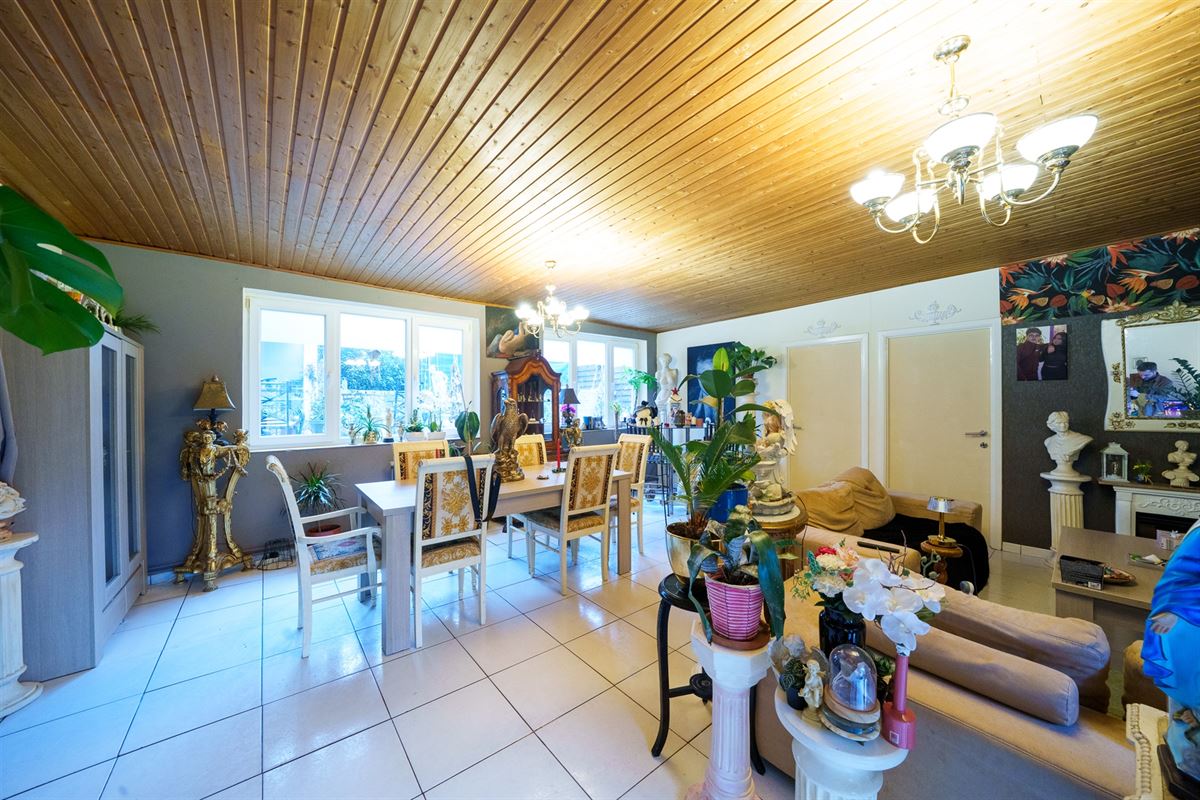 Appartement à CHARLEROI (2 chambres)