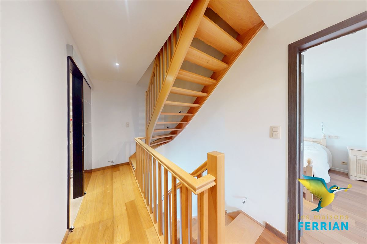 Maison unifamiliale à BIERGES (5 chambres)