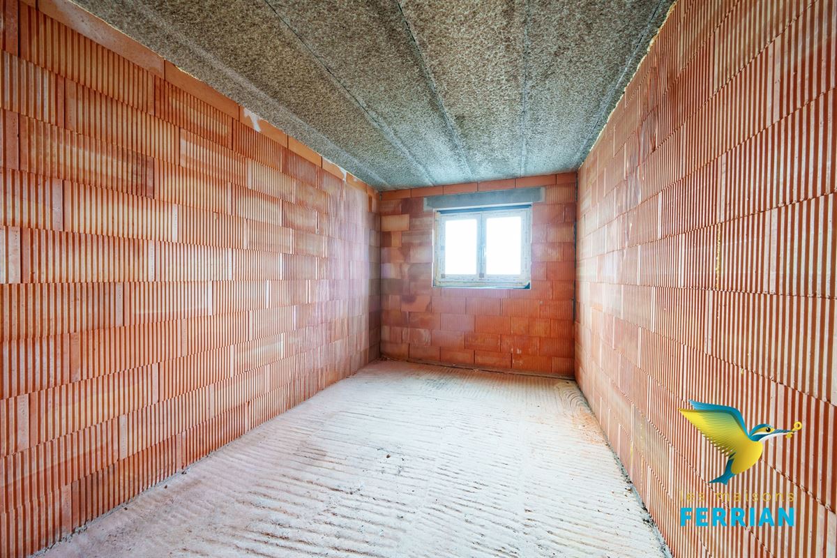 Maison unifamiliale à Haine-Saint-Pierre (5 chambres)