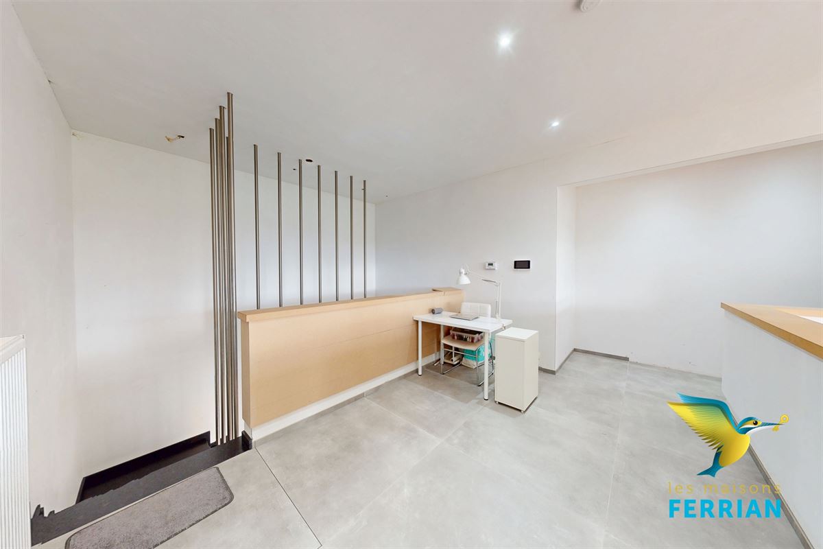 Villa à LEERNES (3 chambres)