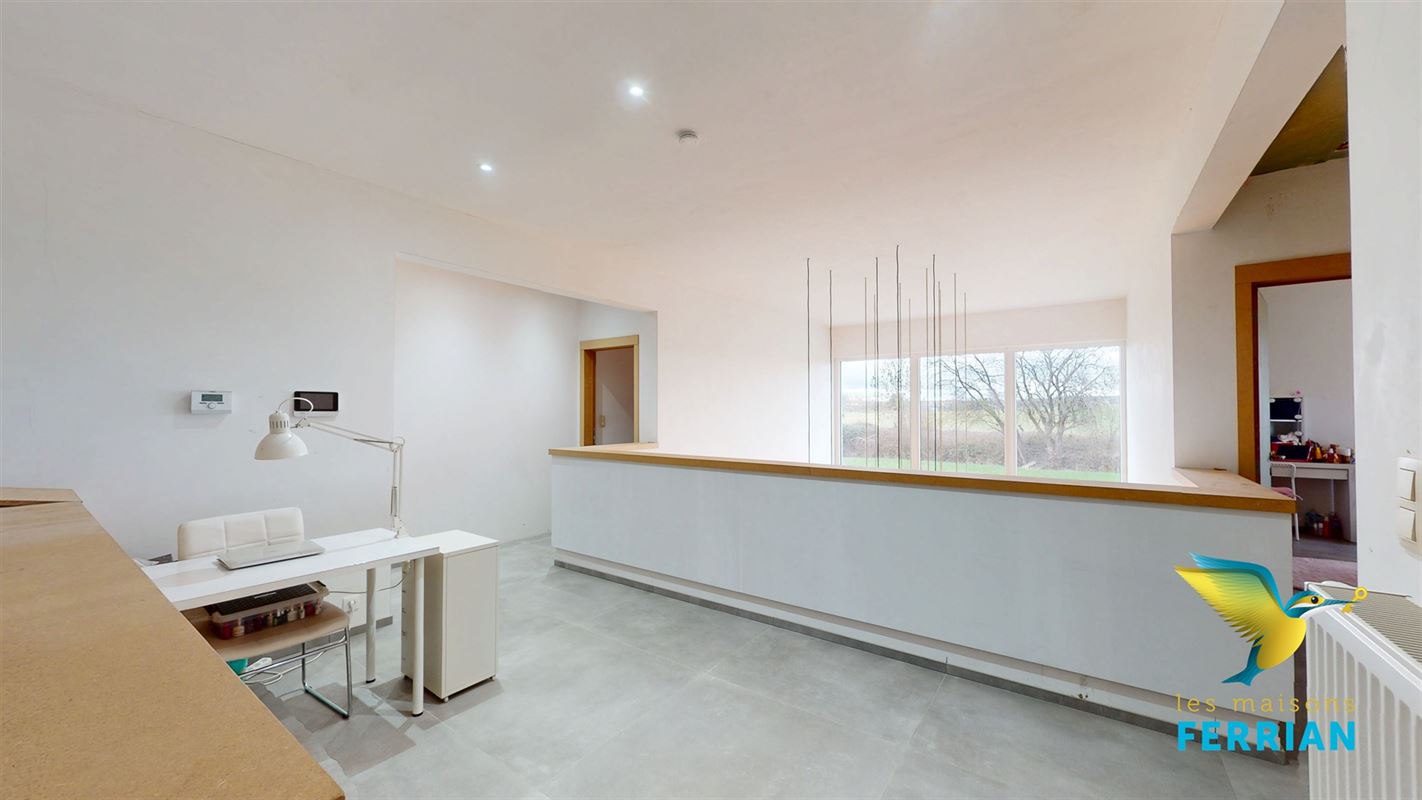 Villa à LEERNES (3 chambres)