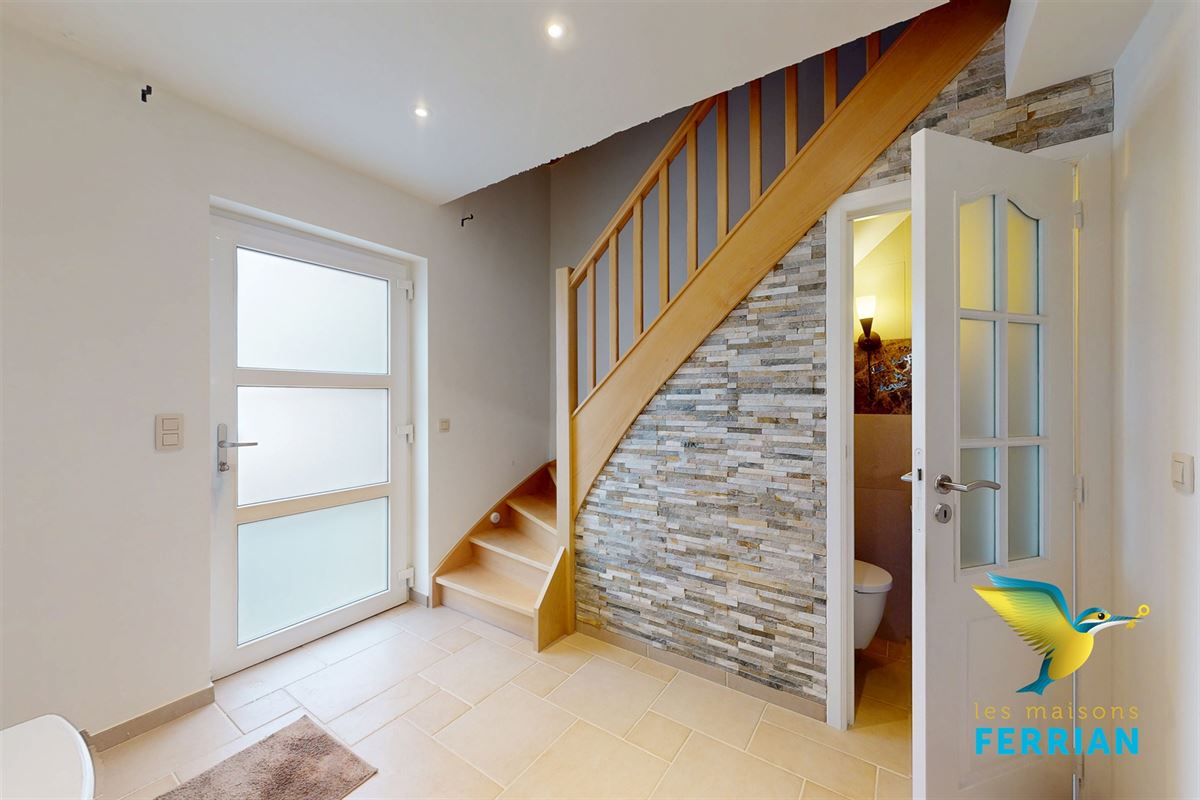 Maison unifamiliale à BIERGES (5 chambres)