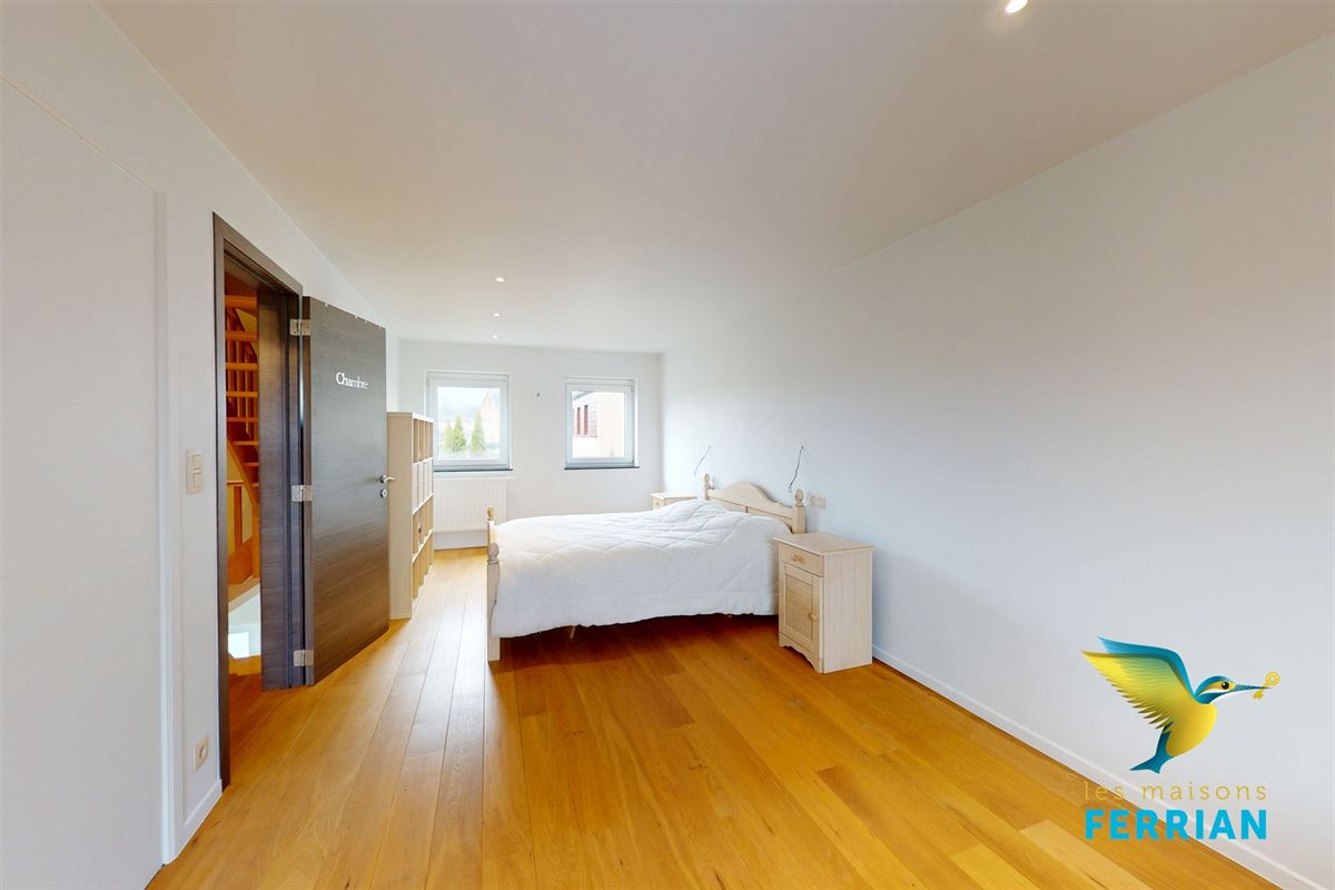 Maison unifamiliale à BIERGES (5 chambres)