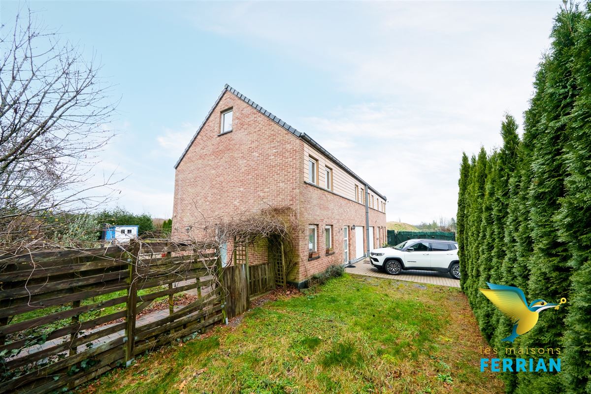 Maison unifamiliale à BIERGES (5 chambres)