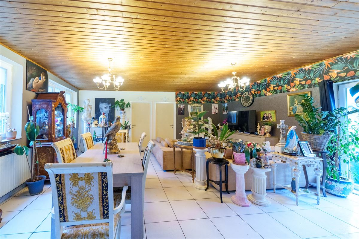 Appartement à CHARLEROI (2 chambres)