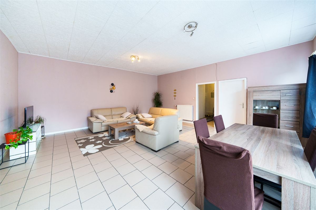 Appartement à CHARLEROI (3 chambres)