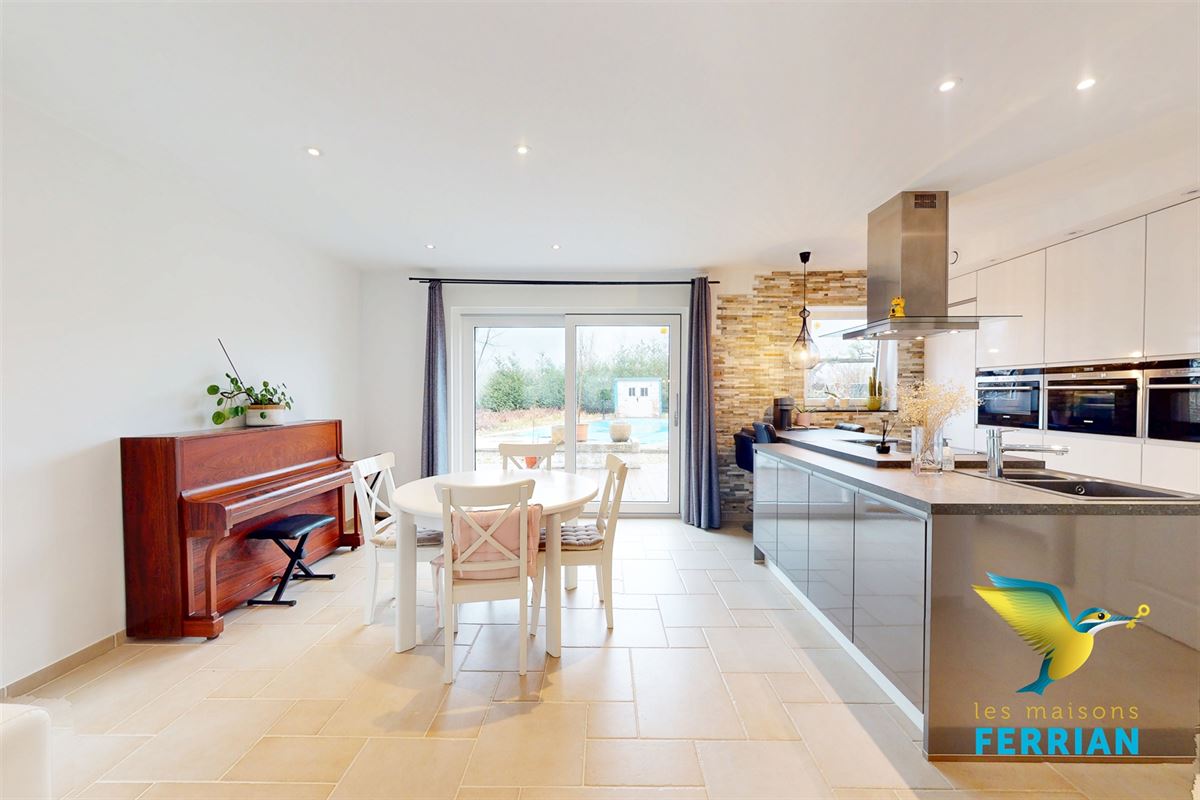 Maison unifamiliale à BIERGES (5 chambres)