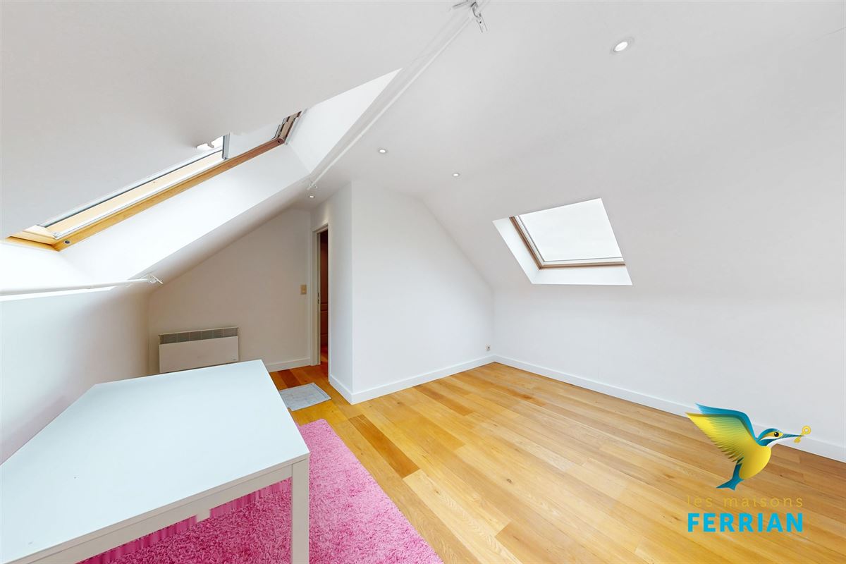 Maison unifamiliale à BIERGES (5 chambres)