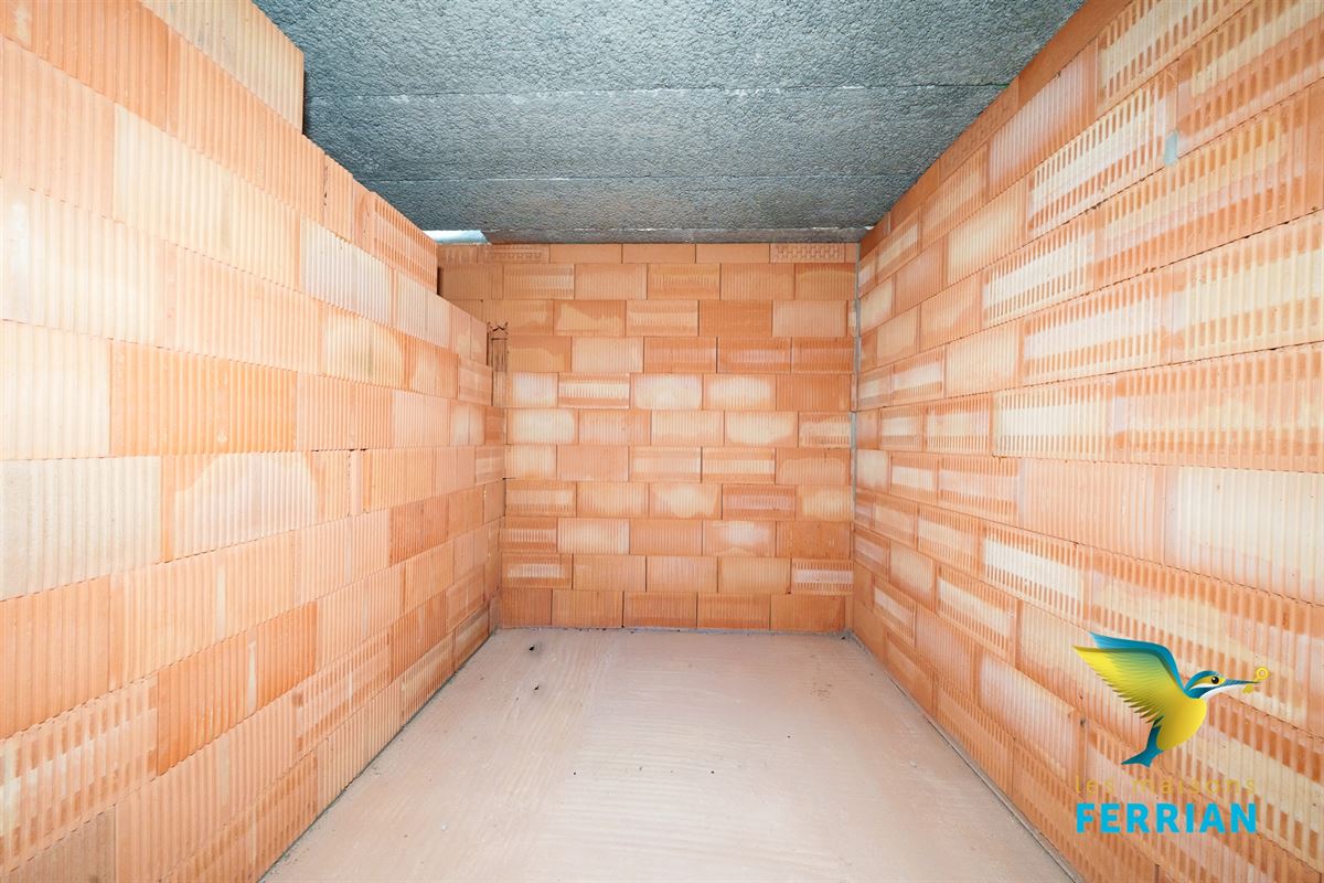 Maison unifamiliale à Haine-Saint-Pierre (5 chambres)