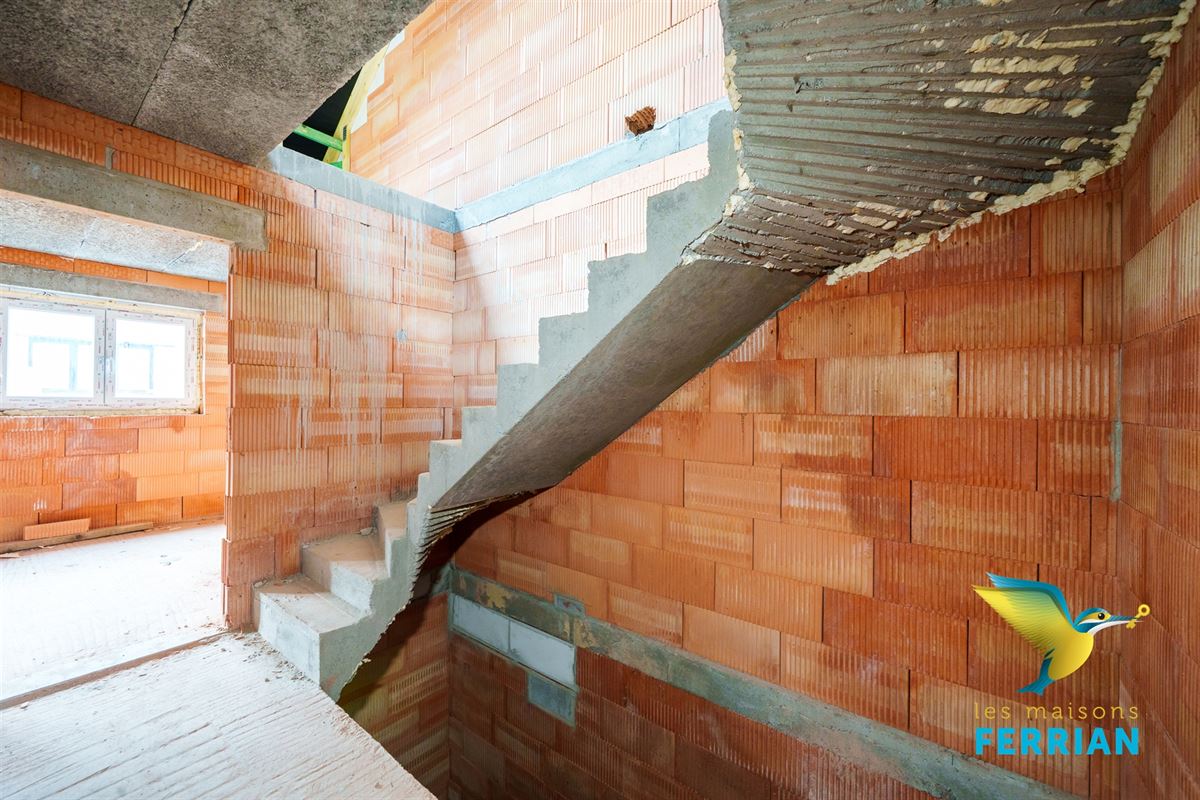 Maison unifamiliale à Haine-Saint-Pierre (5 chambres)